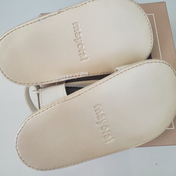 Baby sandals - Picture 4 of 5